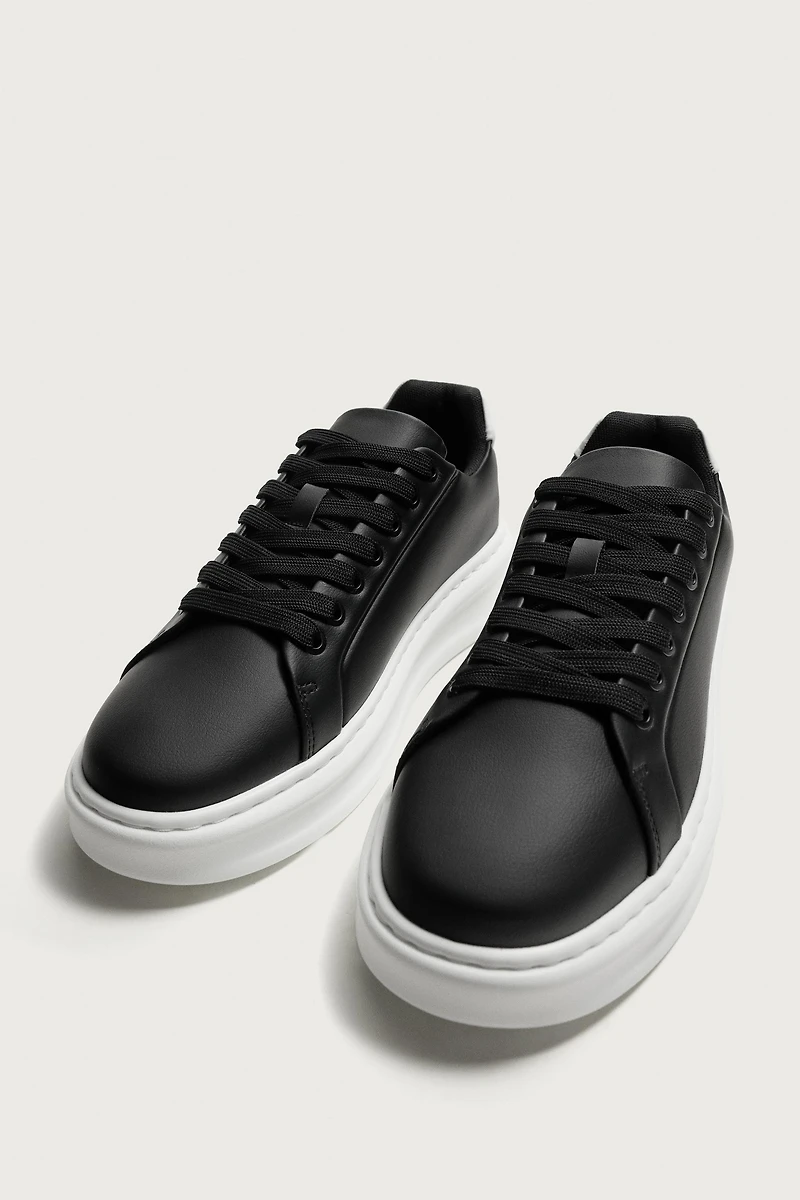 HEEL DETAIL SNEAKERS