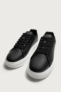 HEEL DETAIL SNEAKERS