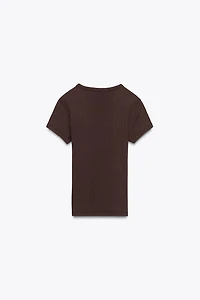 T-SHIRT À MANCHES COURTES EN MAILLE CÔTELÉE