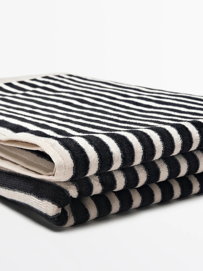Serviette rayée en coton