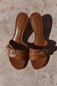 BUCKLED HEELED SANDALS