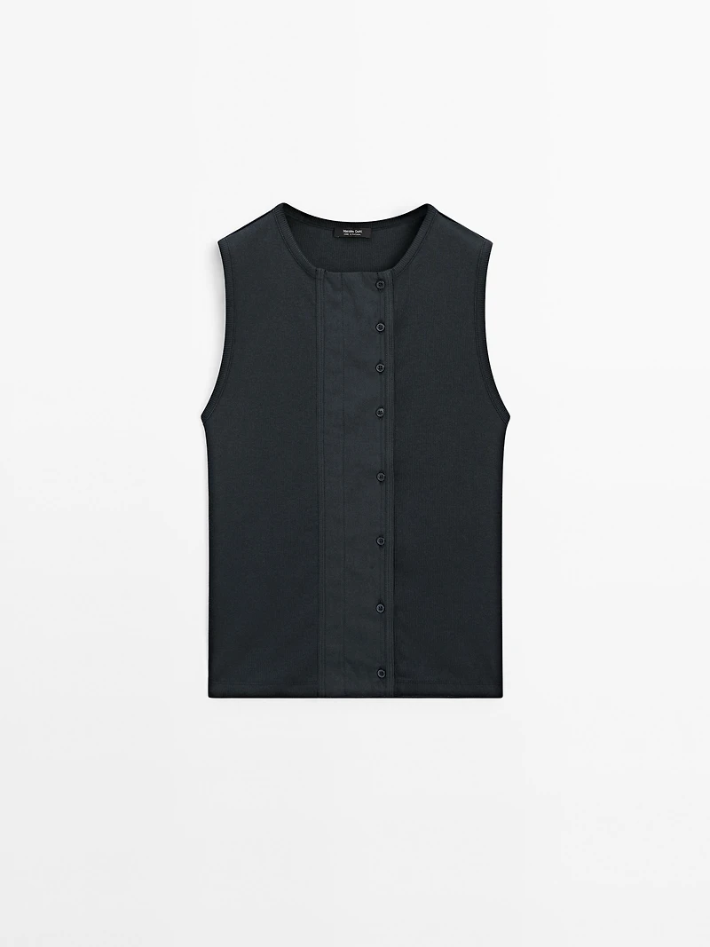 Cotton blend top with placket detail