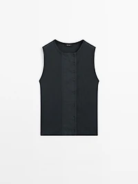 Cotton blend top with placket detail