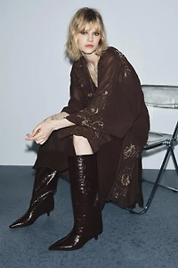 CRACKLED KITTEN HEEL BOOTS