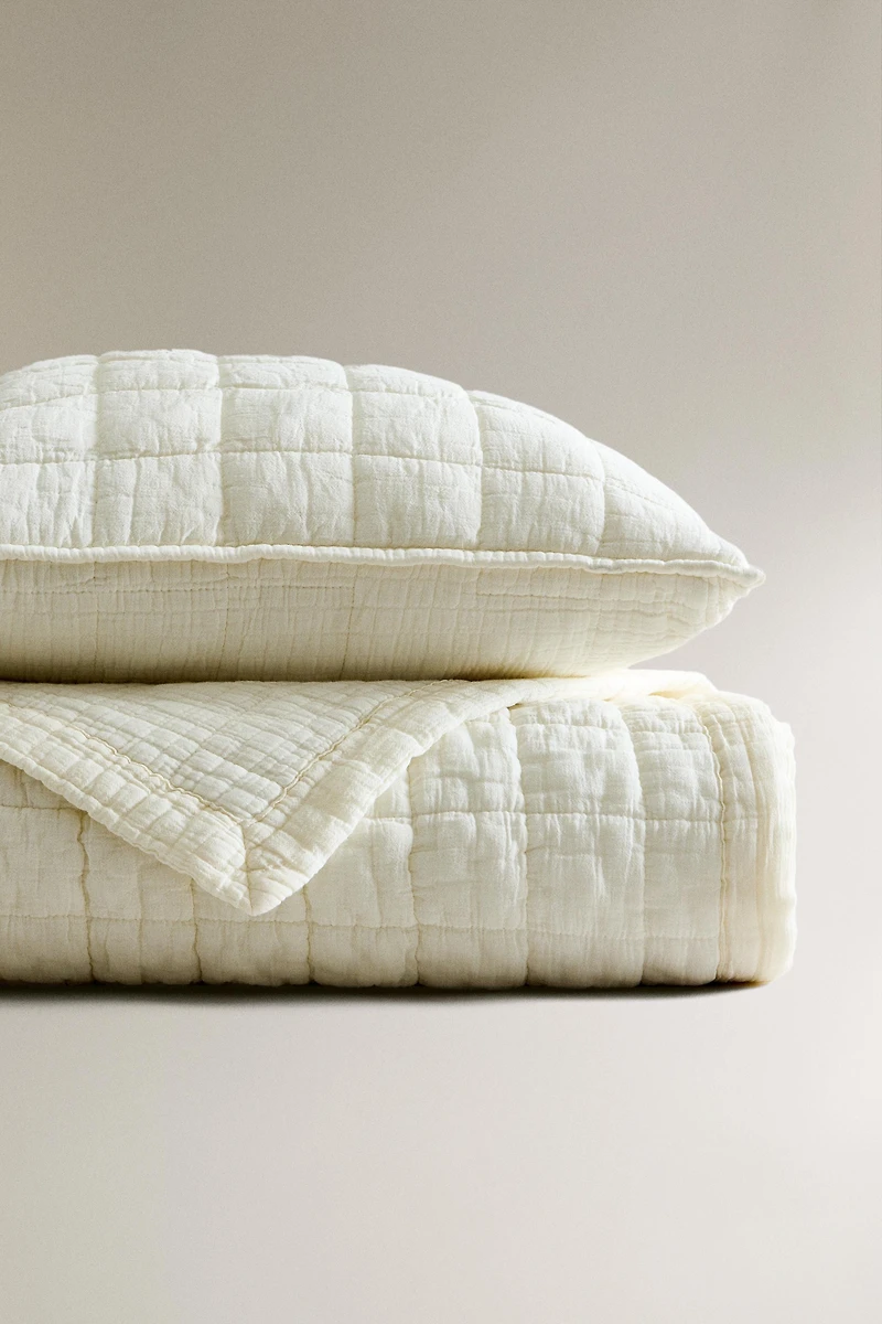 SQUARE COTTON QUILT