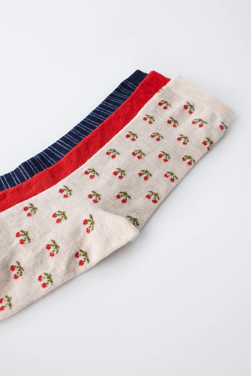 THREE-PACK OF CHERRY PRINT CREW SOCKS