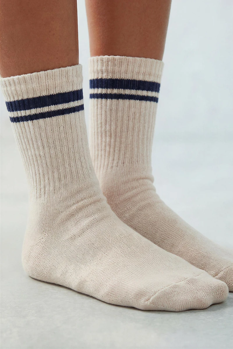THREE-PACK OF STRIPED MID-CALF SOCKS