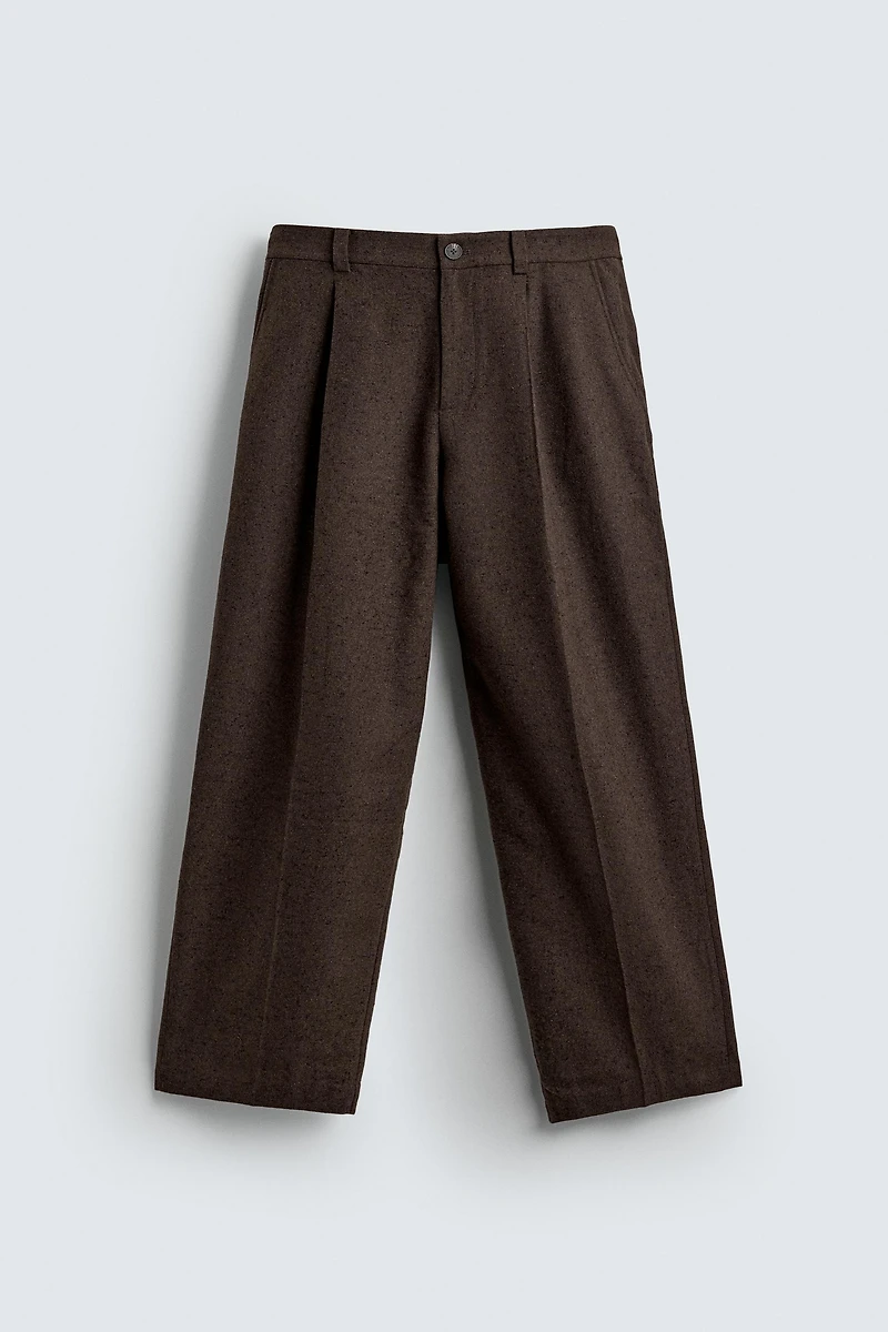 PLEATED BUTTONED PANTS