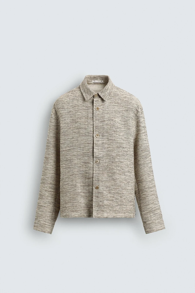 CONTRAST TEXTURED OVERSHIRT