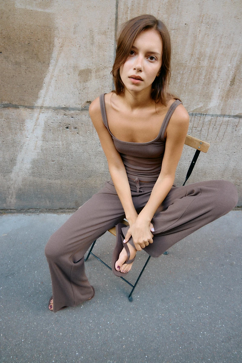 TOP À BRETELLES EN COTON ET MODAL