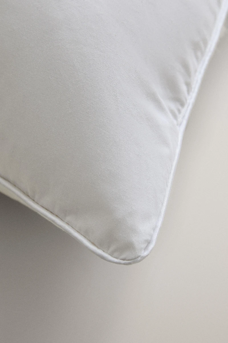 FEATHER PILLOW