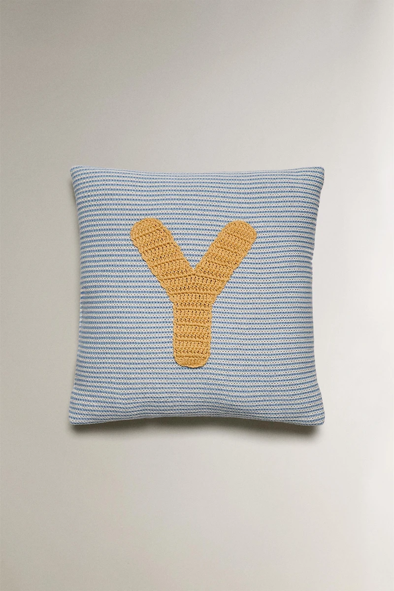 COUSSIN ENFANT BRODERIE LETTRE Y