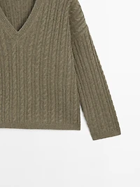 100% cashmere oversize knit sweater