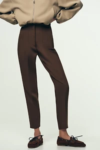 PANTS WITH A HIGH WAIST