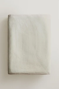 FLEECE BLANKET