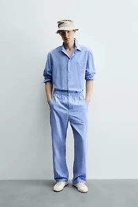 CHEMISE À RAYURES ET POCHE