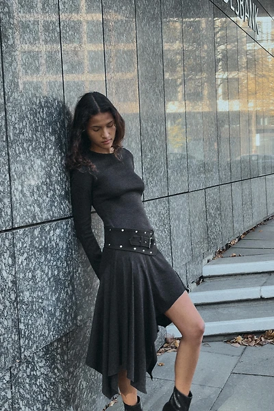 ROBE MI-LONGUE ASYMÉTRIQUE