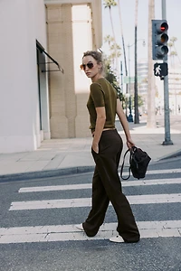 CONTRAST TRIM KNIT SHORT SLEEVE TOP