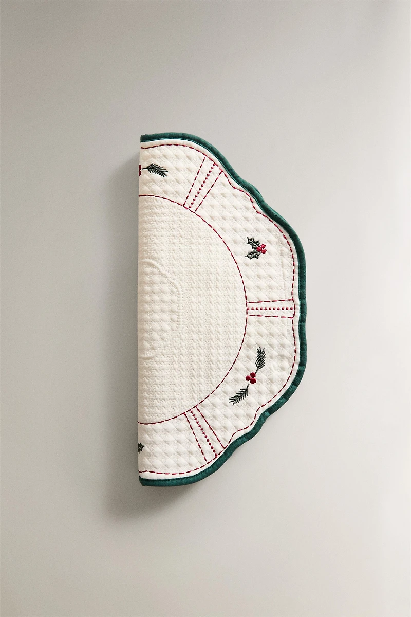 QUILTED CHRISTMAS PLACEMAT