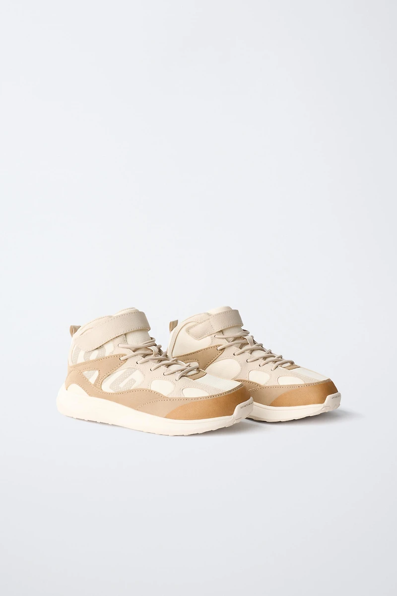 CONTRAST HIGH-TOP SNEAKERS