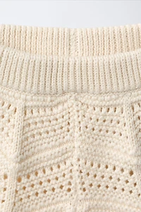 EMBROIDERED FLORAL KNIT SHORTS