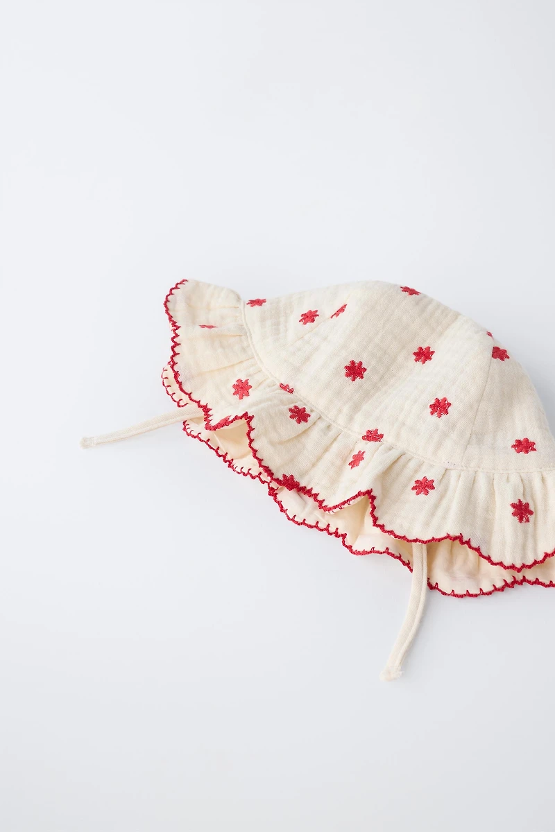 EMBROIDERED FLOWER TEXTURE HAT