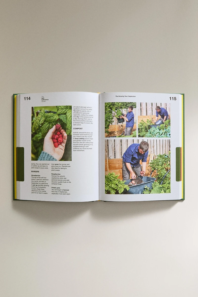 THE SELF-SUFFICIENCY GARDEN BOOK