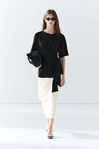 Short sleeve T-shirt with tie detail