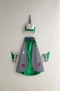 KIDS’ SPACE CAPE COSTUME