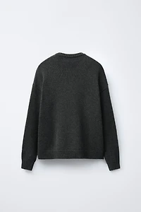 PULL EN MAILLE AVEC LAINE ET RENNE BRODÉ CŒURS