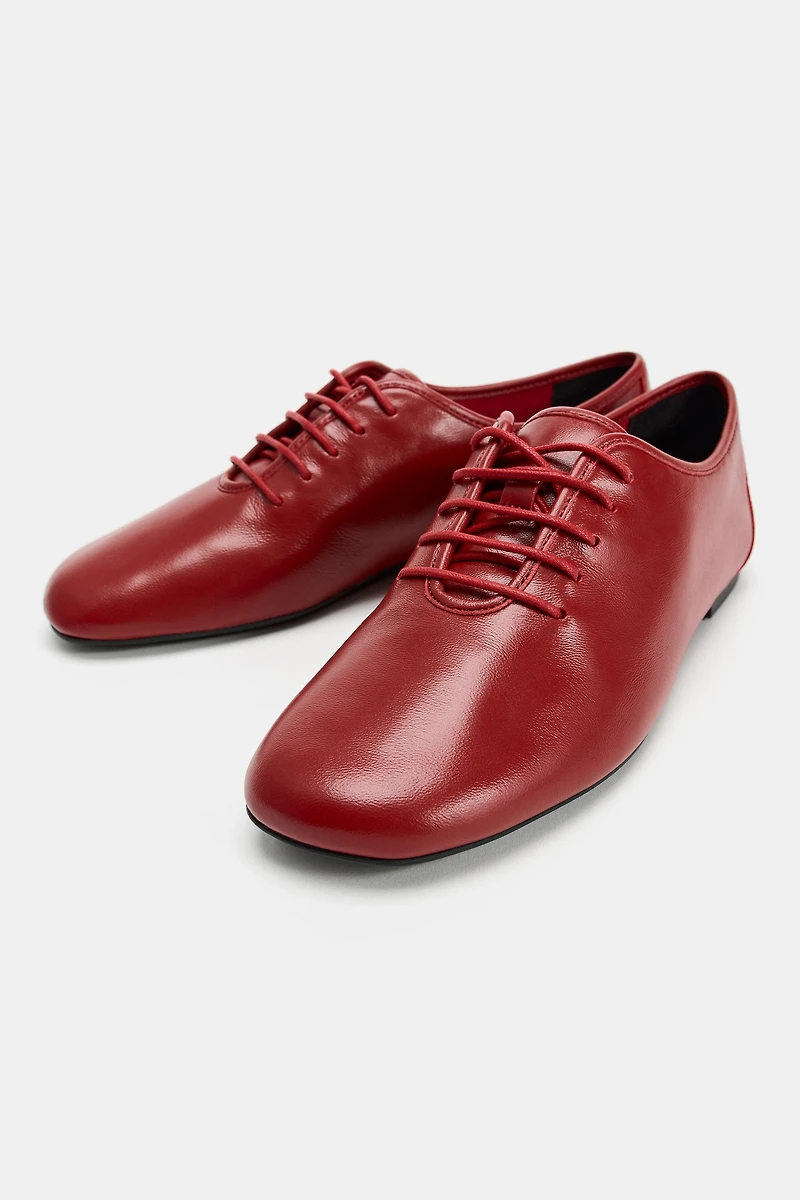 LEATHER LACE-UP FLATS