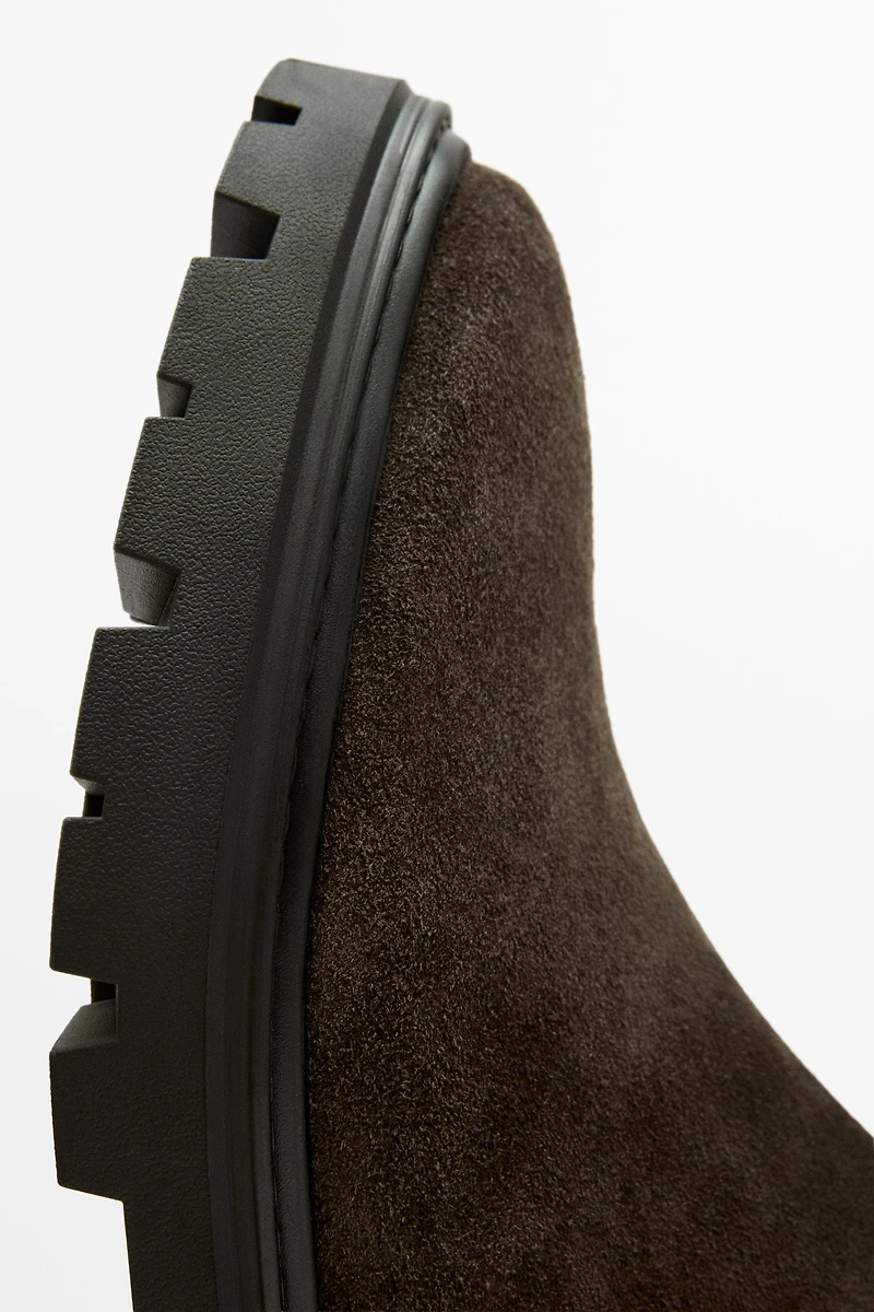Bottines plates chelsea à semelle crantée