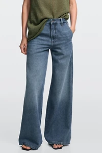 Mid-waist wide-leg jeans