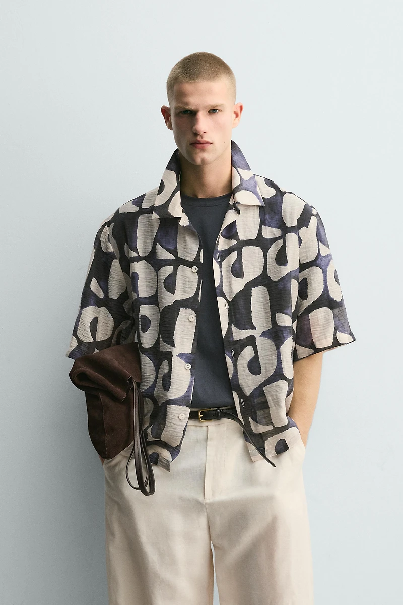 GEOMETRIC PRINT SHIRT