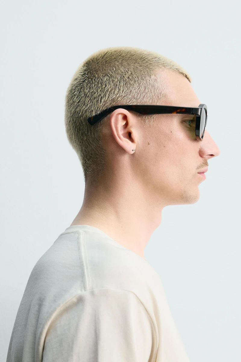 OVAL SUNGLASSES