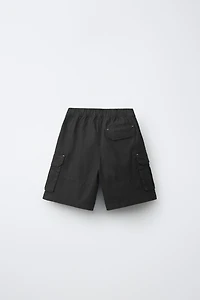 TEXTURED CARGO SHORTS