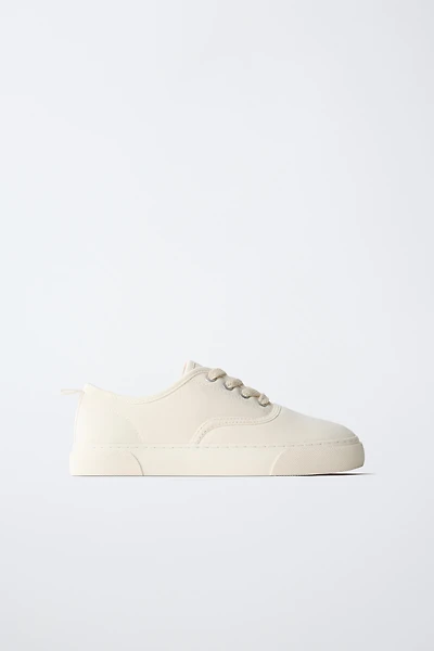 CASUAL LACE-UP SNEAKERS