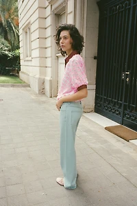TEXTURED FLORAL BLOUSE