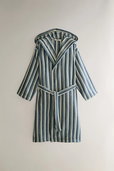 GEOMETRIC JACQUARD BATHROBE