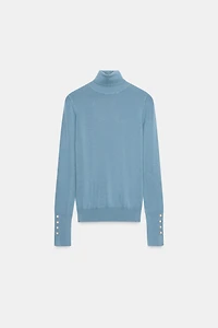 PULL BASIQUE EN MAILLE À COL MONTANT