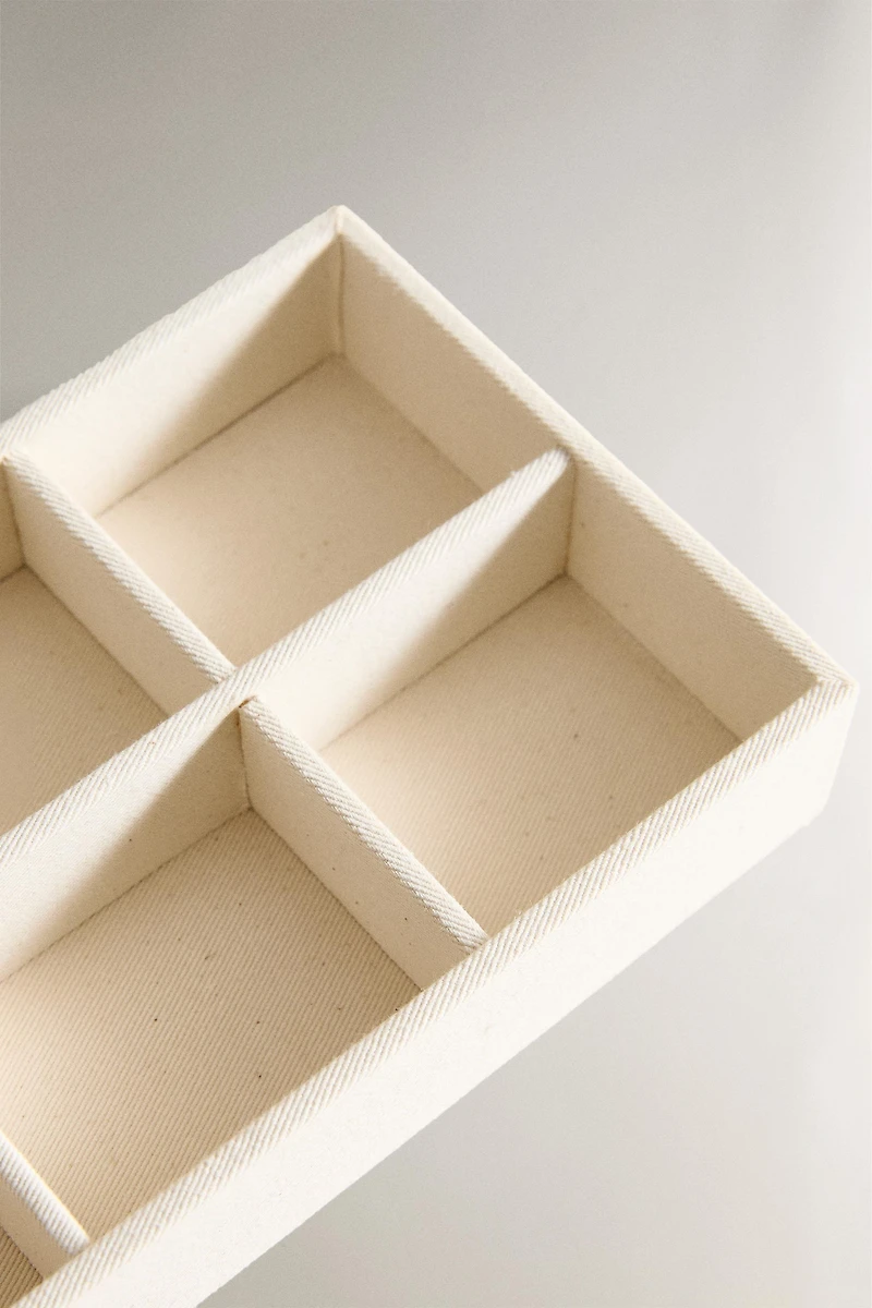 JEWELRY ORGANIZER BOX