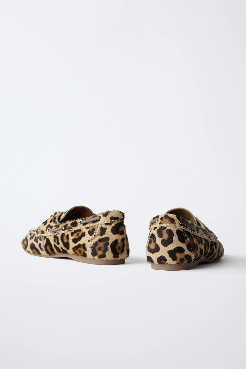 LEOPARD PRINT LEATHER DECK SHOES