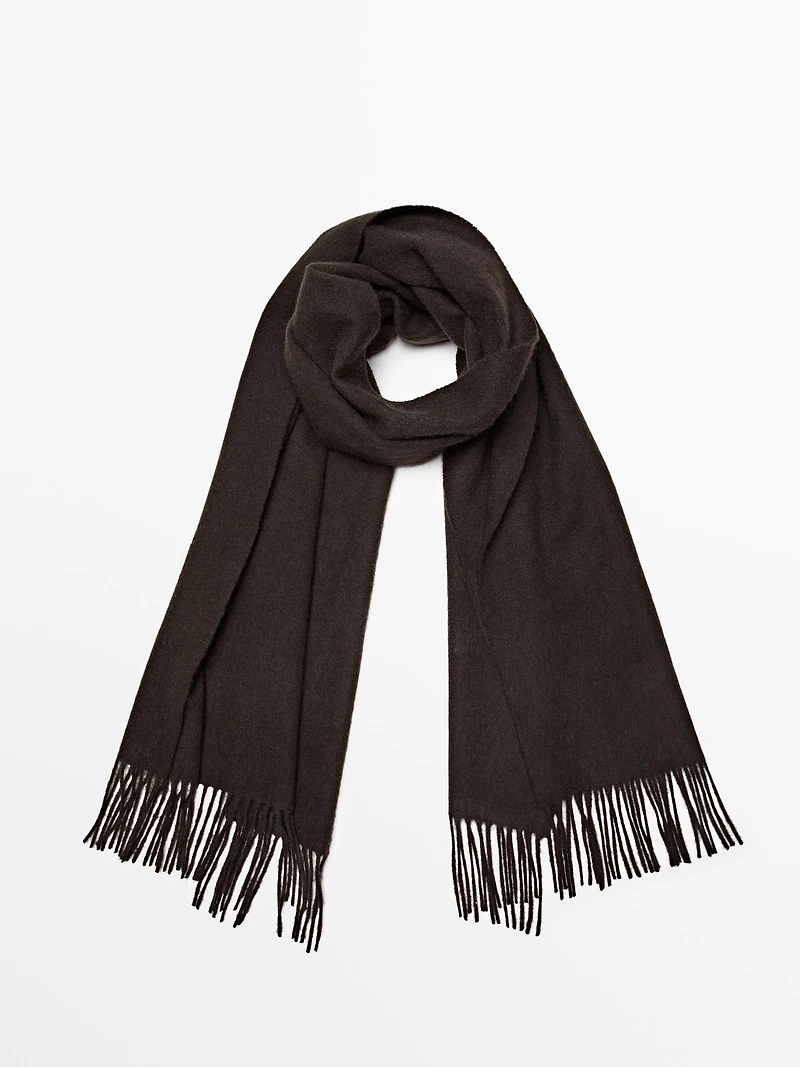 100% cashmere fringed scarf