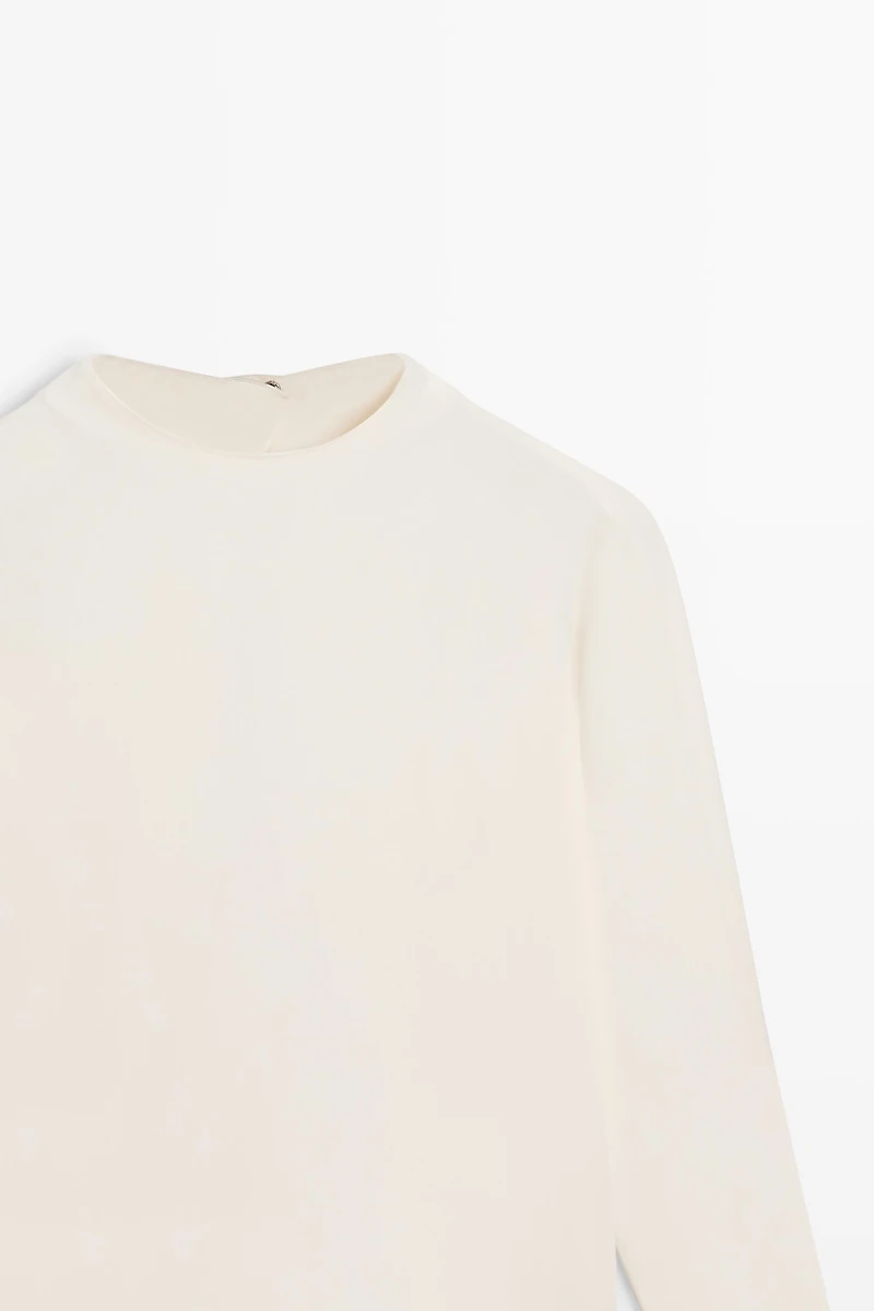 Long sleeve top with back detail