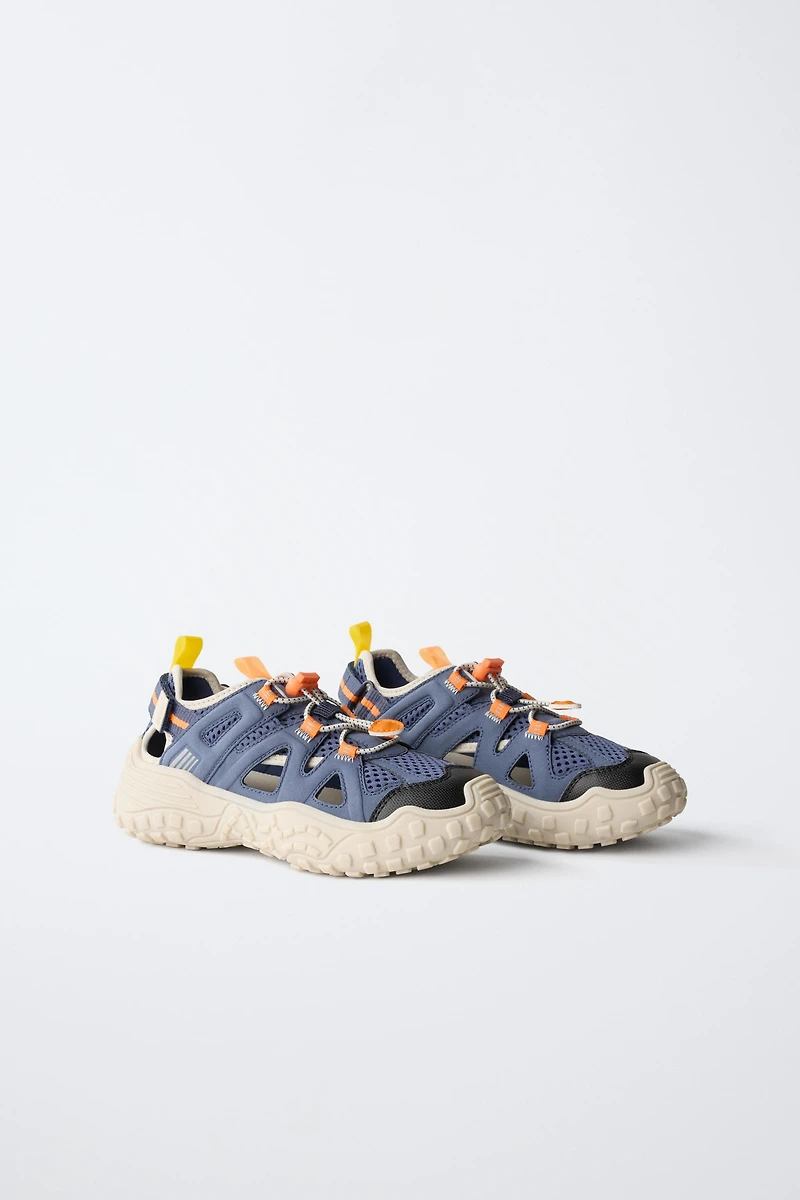 OPEN ATHLETIC SNEAKER