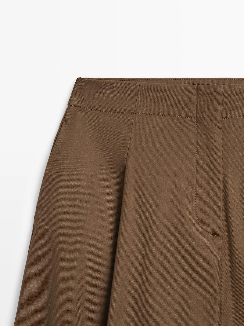 High-waist wide-leg trousers