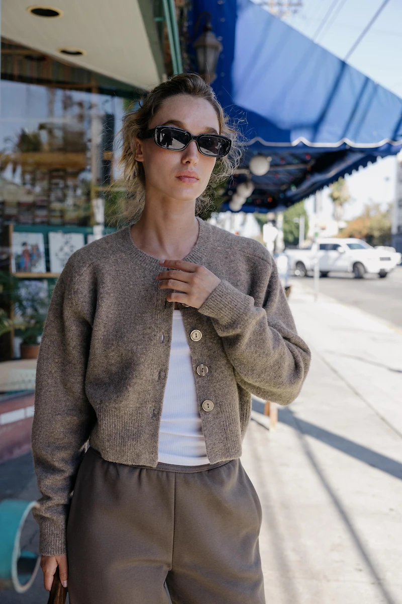 BUTTON CARDIGAN