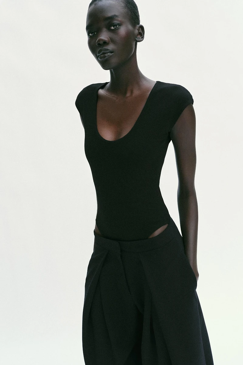 ROUND NECK BODYSUIT