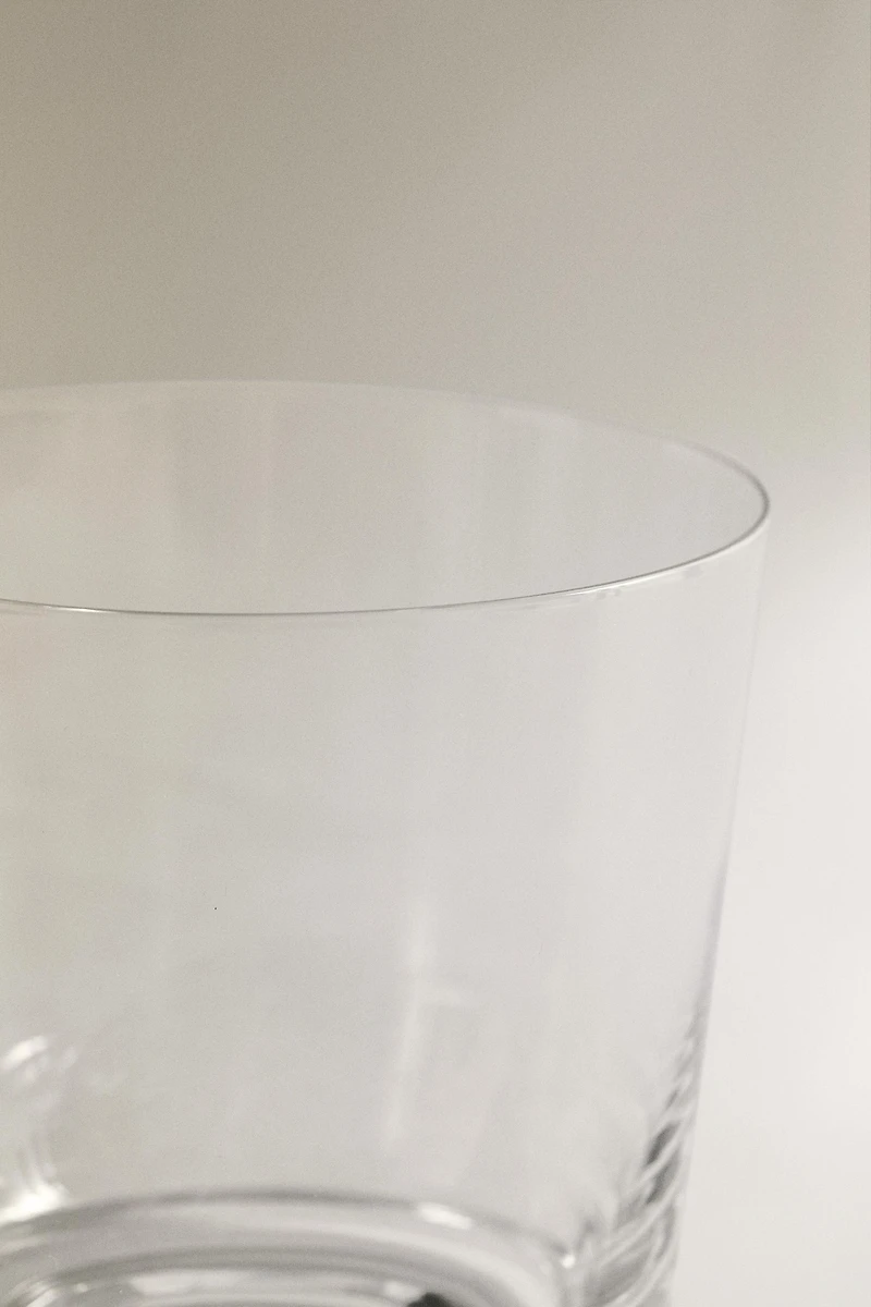 TRANSPARENT GLASS TUMBLER