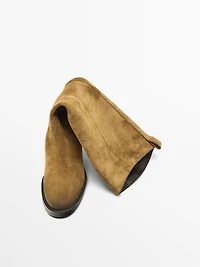 Oiled split suede riding boots